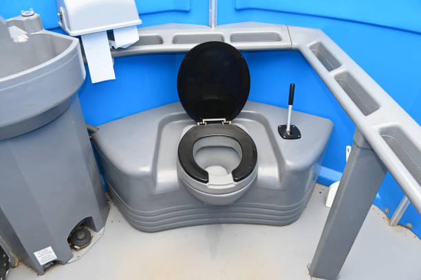 Portable Toilet Options We Offer in Beattystown, NJ